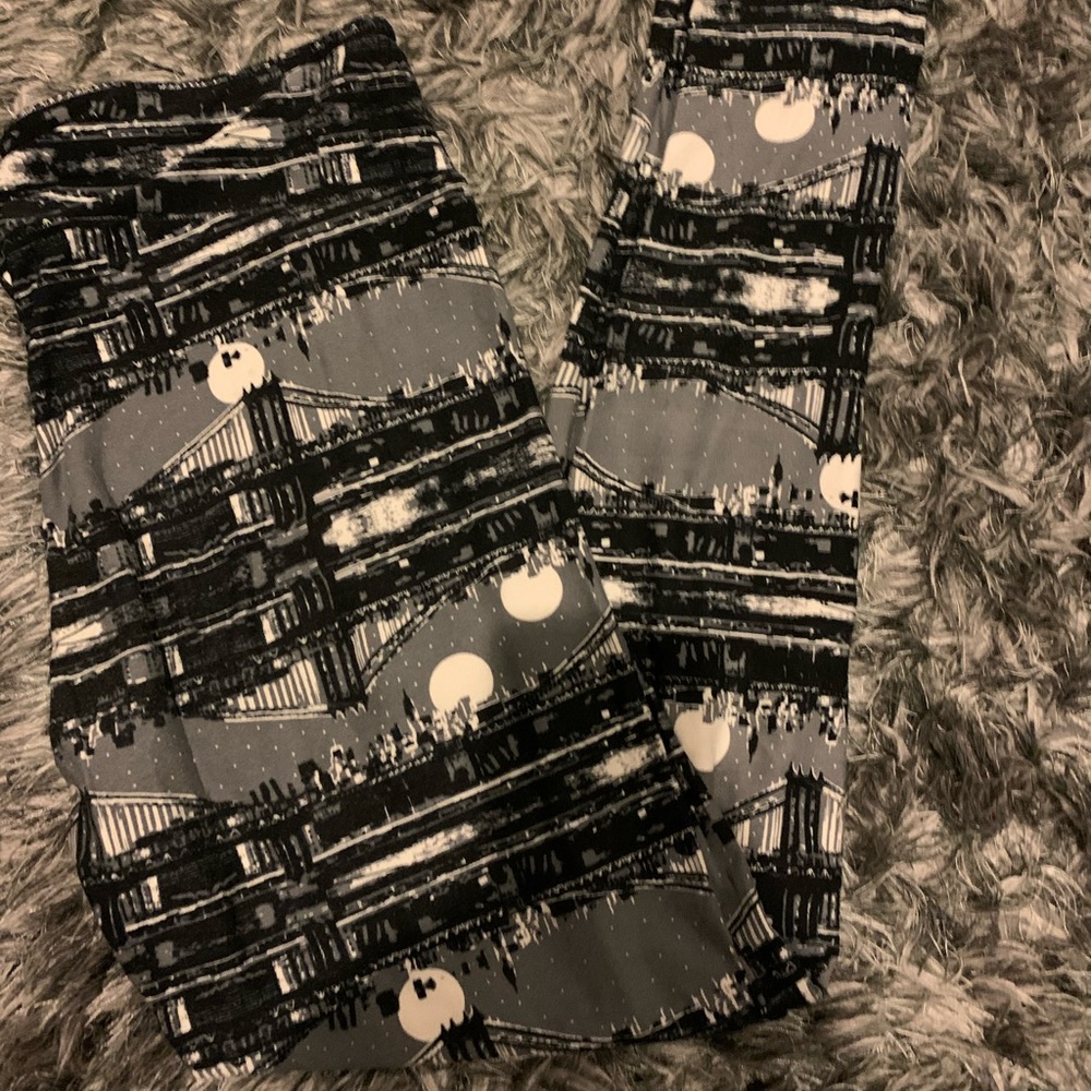 TC Lularoe leggings